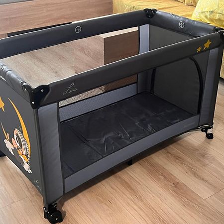 Apartament Saratovska Trenčín Zewnętrze zdjęcie