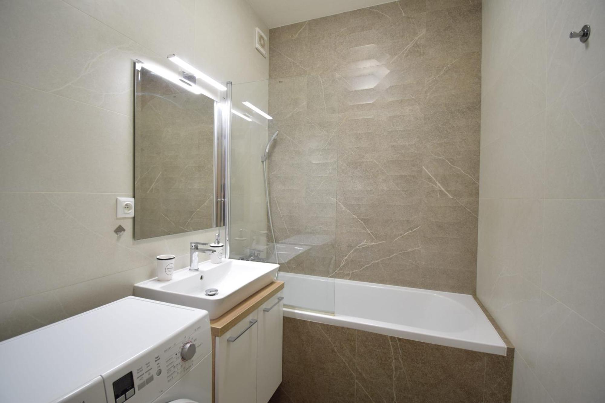 Apartament Saratovska Trenčín Zewnętrze zdjęcie